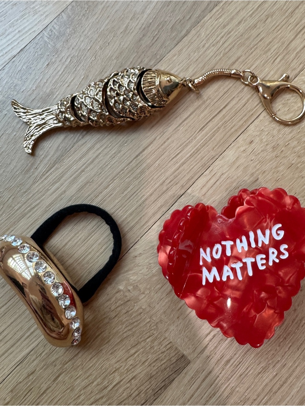Accessories lot - hair accessories and Gold Fish Keychain Char